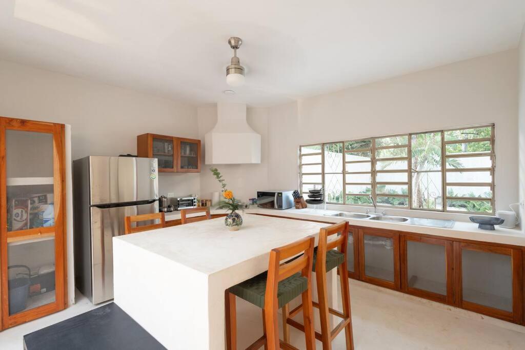 La Sultana: Amazing New House With Pool And Bikes Included. Villa Valladolid  Exterior photo